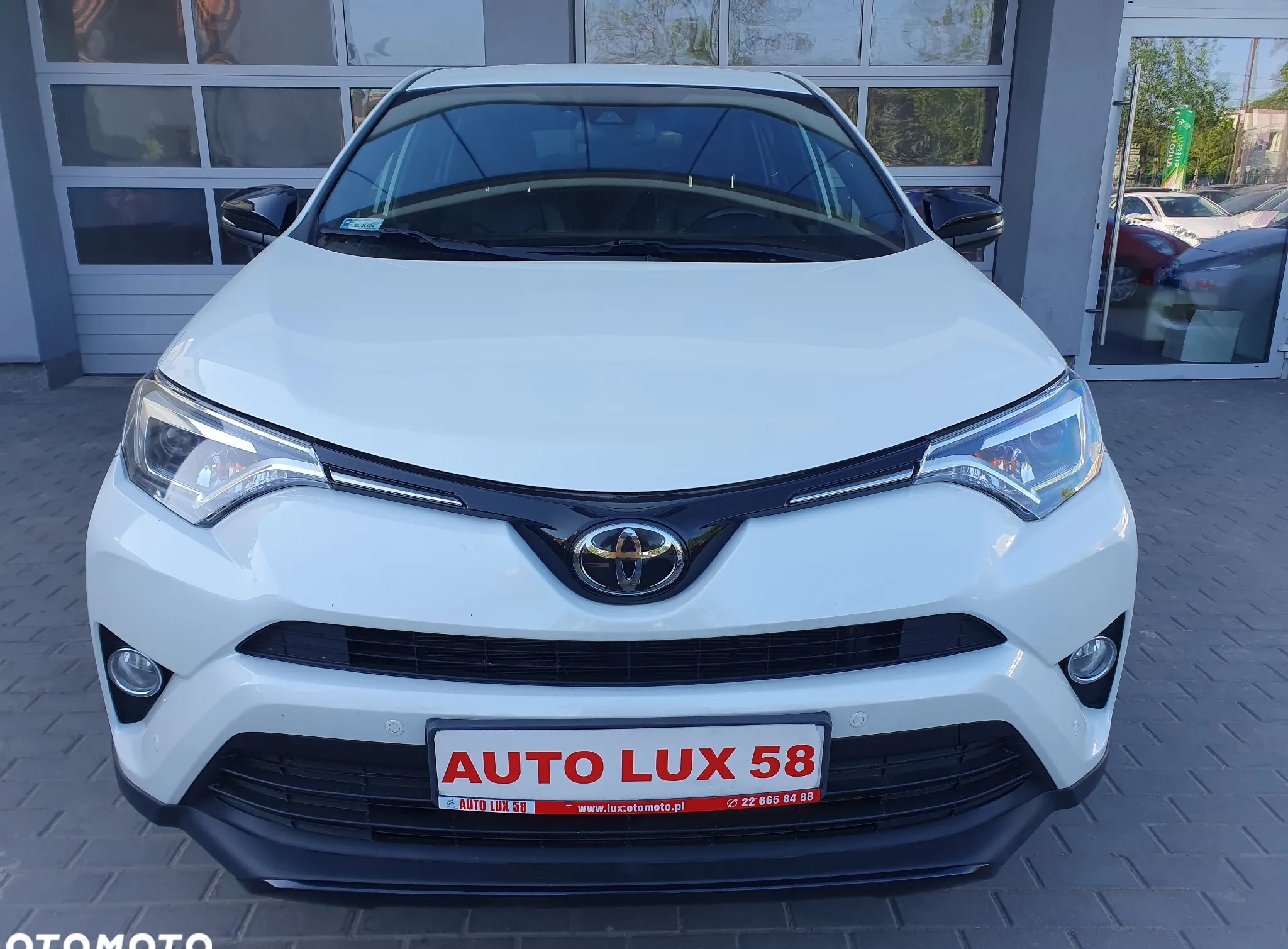 Toyota RAV4 cena 108900 przebieg: 88443, rok produkcji 2018 z Warszawa małe 631